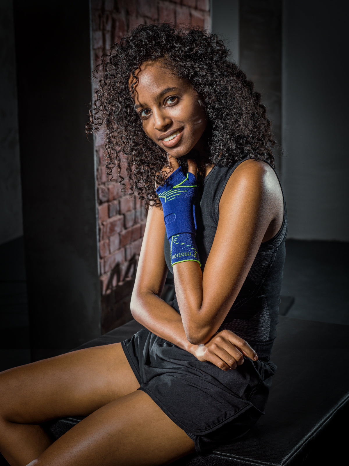Medi Manumed Active E+Motion Polsbrace